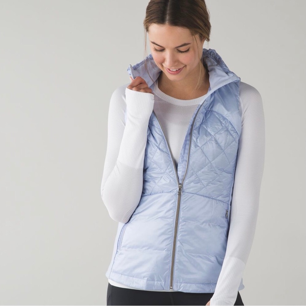 Lululemon Down For A Run Vest
Cool Breeze EUC size 6